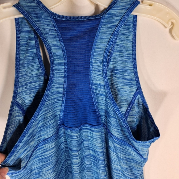 Danskin Dri More Blue Breathable Racerback Exercise Tank Top Size Medium - Picture 5 of 5